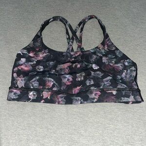 lululemon bra size 8